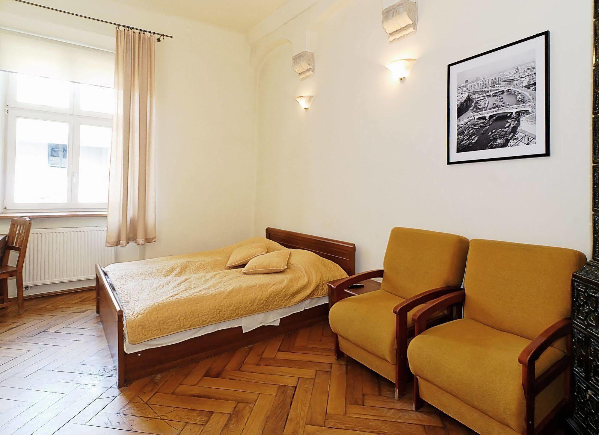 Krakow For You Budget Apartments Ngoại thất bức ảnh